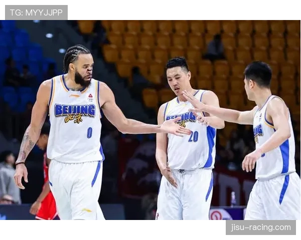 福建队皮特森半场伤退前狂砍38分,三分14中7率队爆冷击败北京 福建队皮特森半场伤退前狂砍38分,三分14中7率队爆冷击败北京