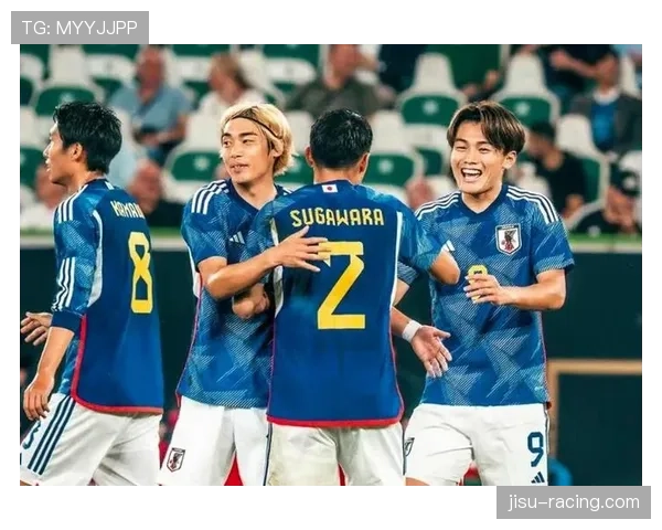 安藤智哉对抗成功率亮眼 圣保利日本后卫迅速适应德甲节奏